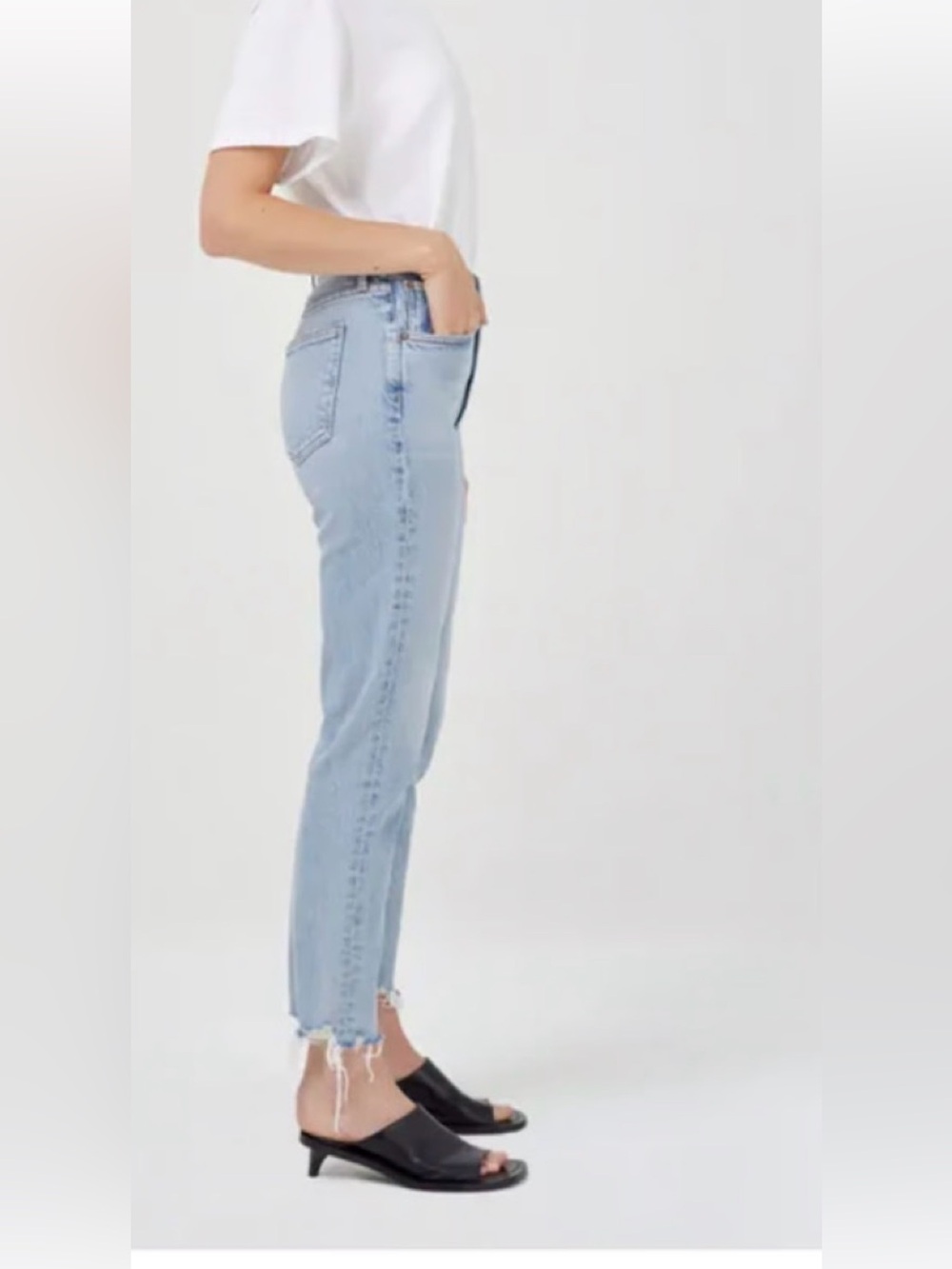 AGOLDE MERREL  Light Blue Straight Jeans with Frayed Hem